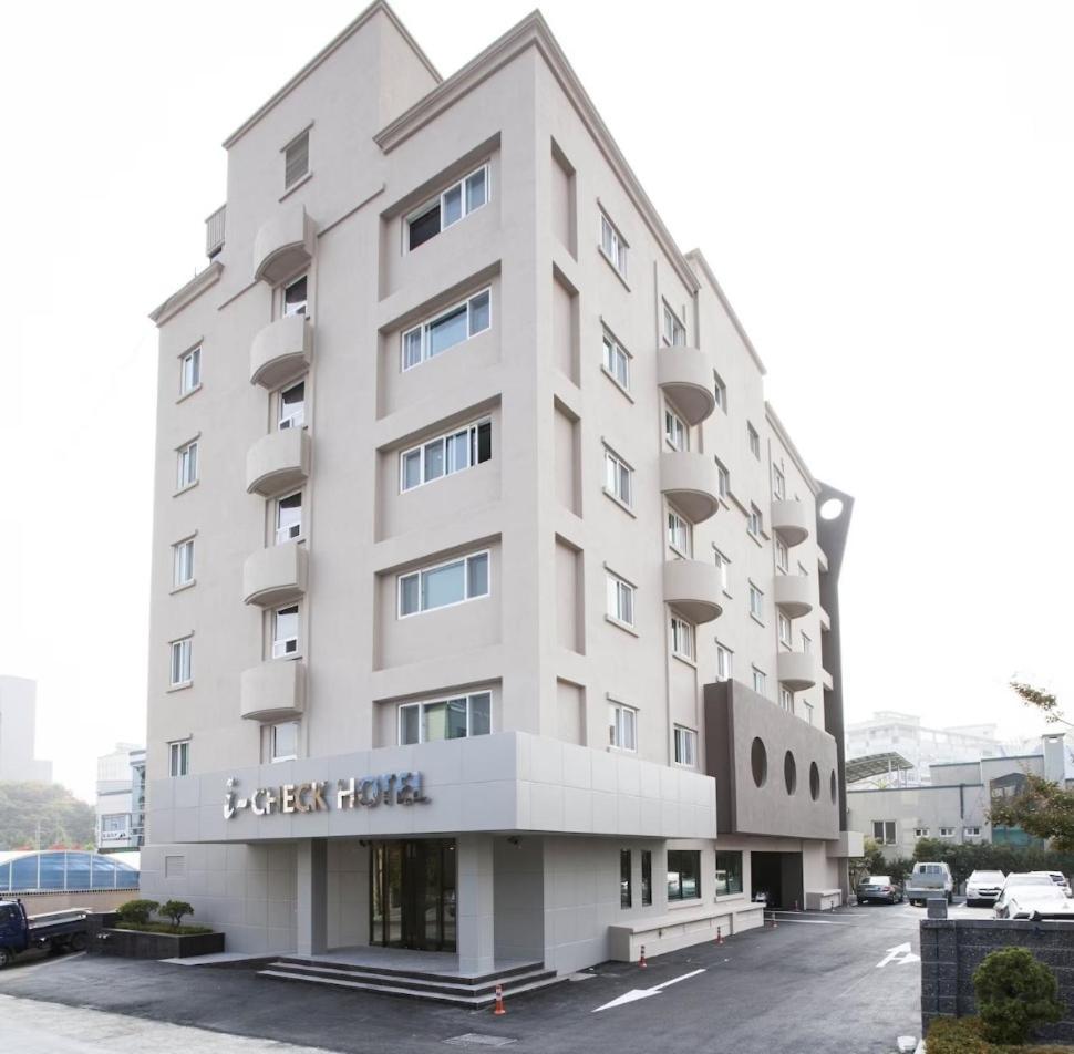 I-Check Hyunjin Hotel Donghae Eksteriør billede