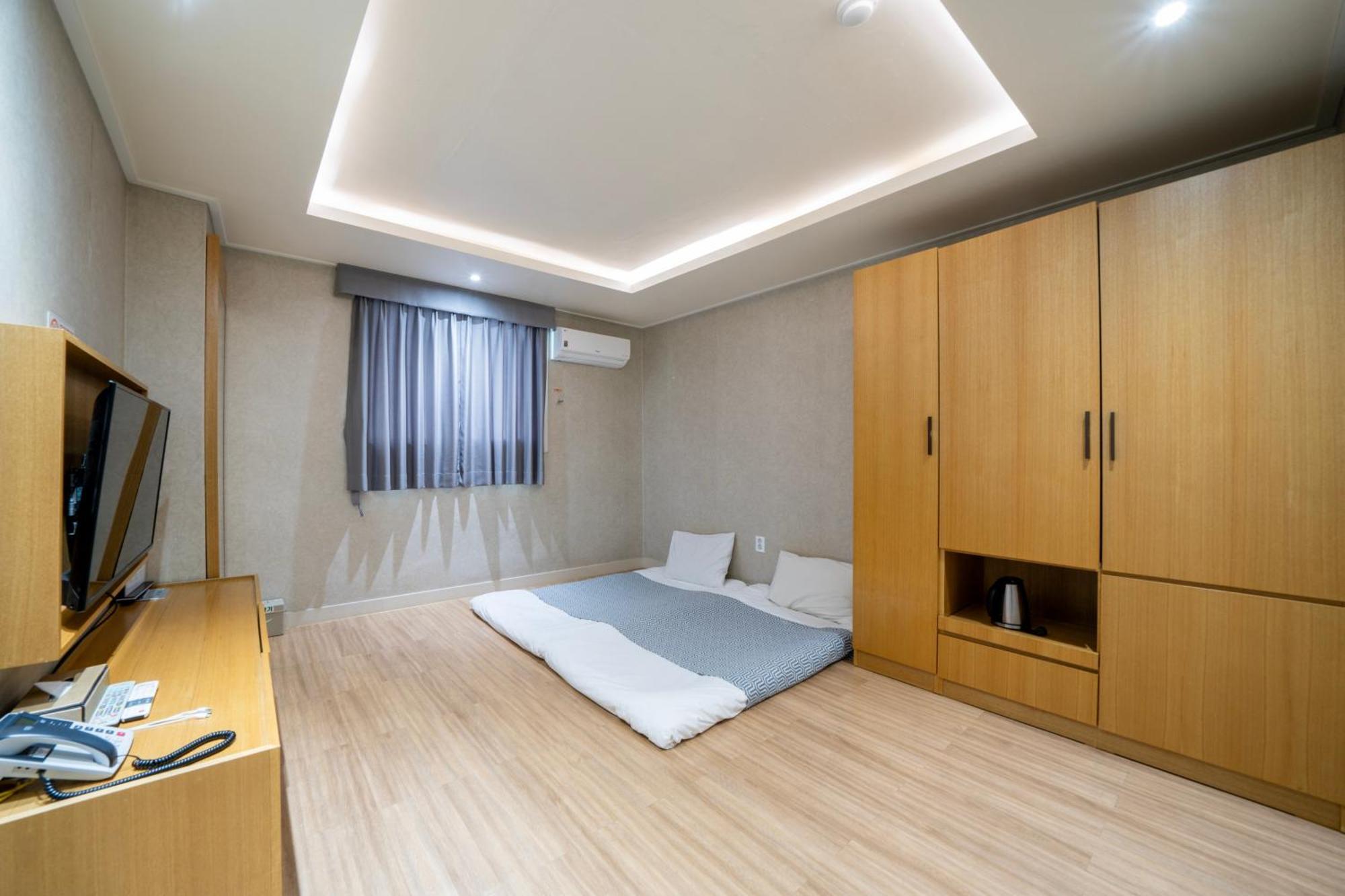 I-Check Hyunjin Hotel Donghae Eksteriør billede