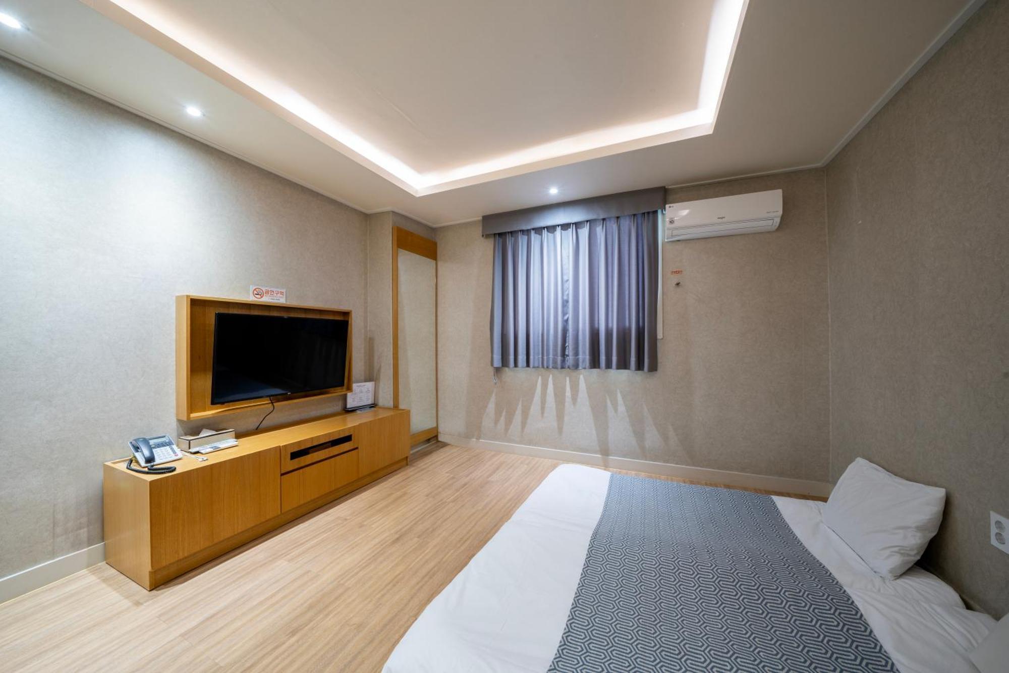 I-Check Hyunjin Hotel Donghae Eksteriør billede