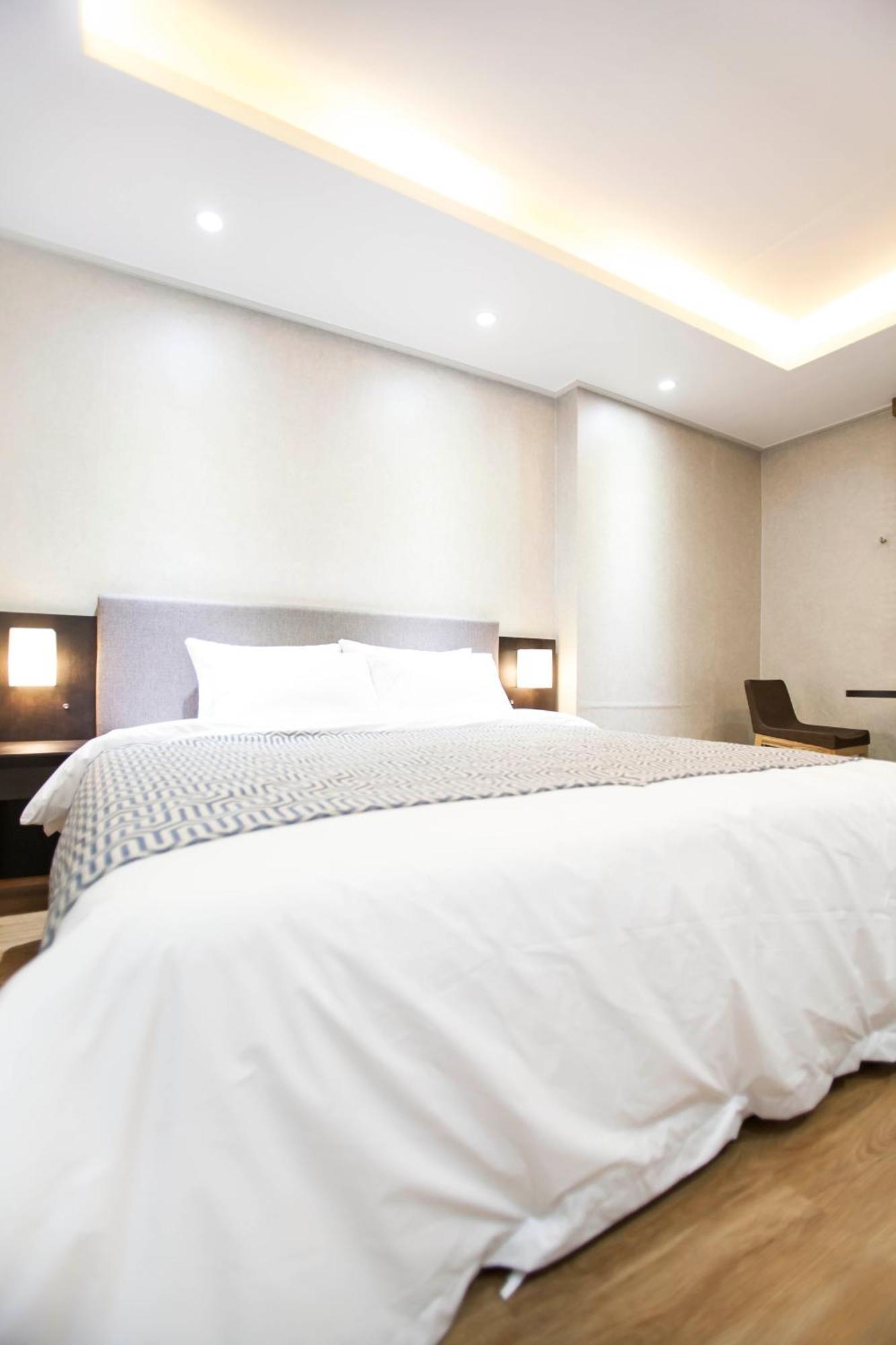 I-Check Hyunjin Hotel Donghae Eksteriør billede